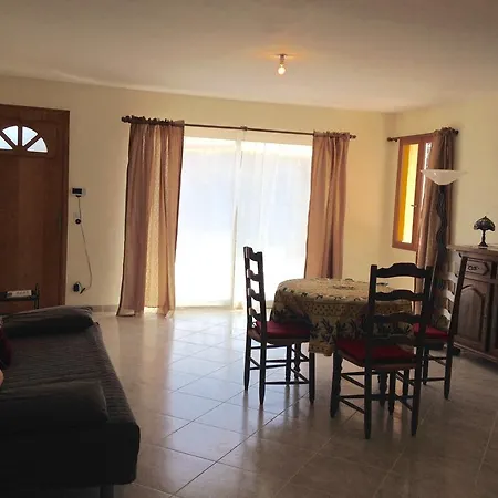 La Provencine Bed & Breakfast Apt